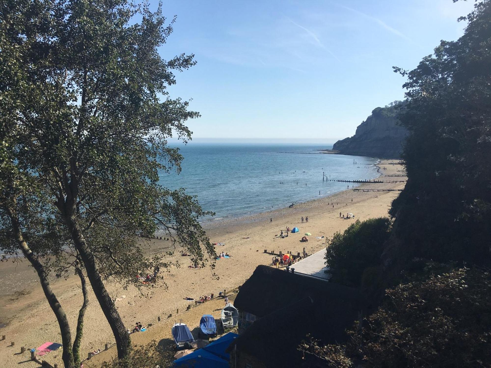 Little Gem With Private Hot Tub - Up To 25 Percent Off Ferry Daire Shanklin Dış mekan fotoğraf